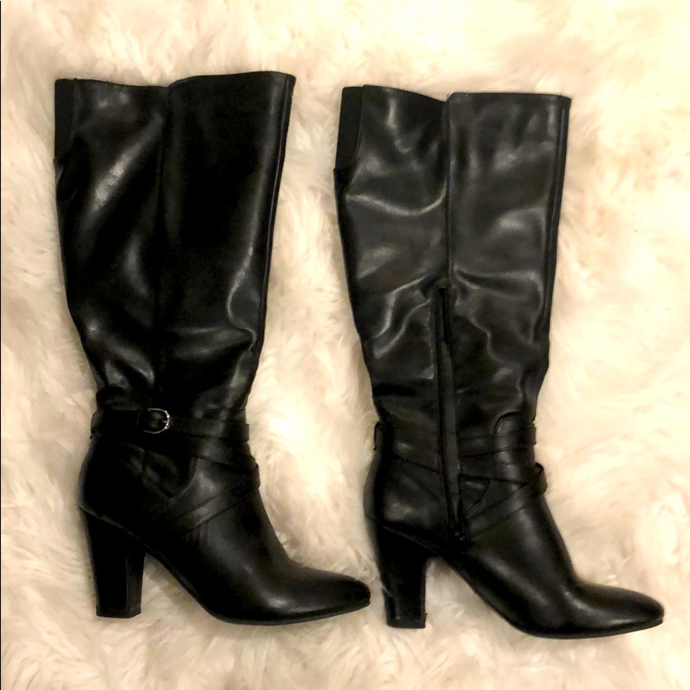 Black boots